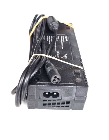 UNIWERSALNY ZASILACZ ICIDU 15V 16V 18.5V 19V 19.5V