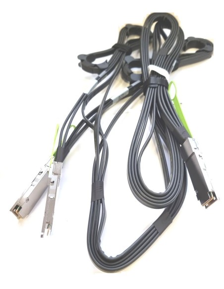 NOWY KABEL QSFP28 NA 2XQSFP28 2,75M 9SR-BD5-NBA