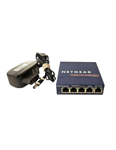 BIURKOWY SWITCH NETGEAR GS105 v4 5x1GB ZASILACZ