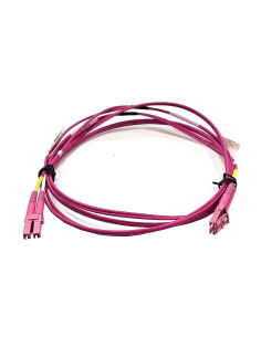 KABEL SWIATŁOWÓD LC DUPLEX OM4 50/125 MM-2 LSZH RÓZOWY 2M