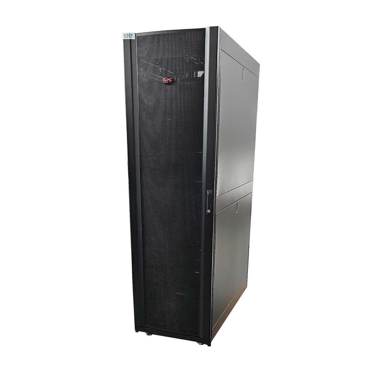 SZAFA RACK SERWEROWA APC AR3300 19'' 42U 600x1200 5xORGANIZER KLUCZ ZŁOŻONA SZAFA RACK SERWEROWA APC AR3300 19'' 42U 600x1200 5xORGANIZER KLUCZ ZŁOŻONA