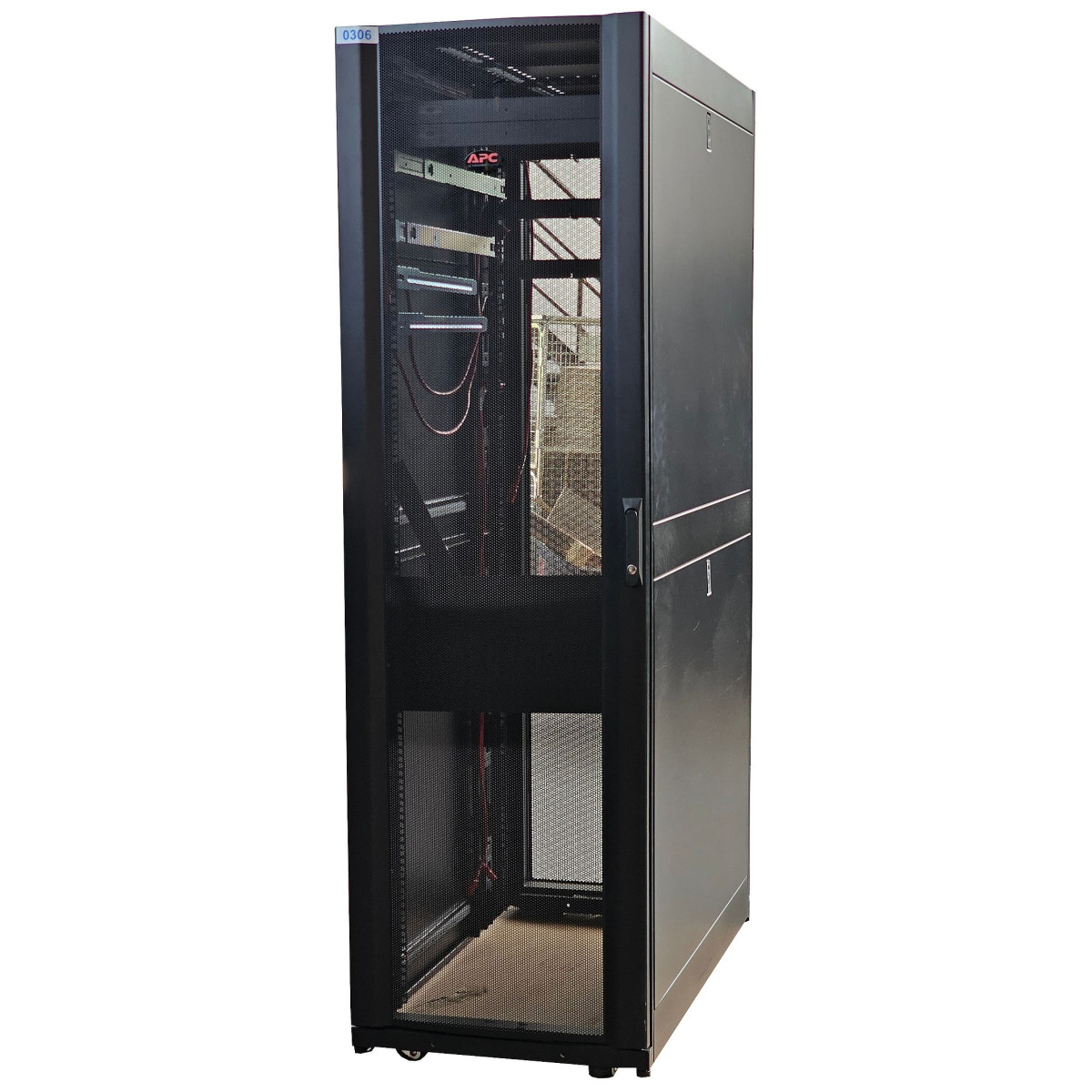 SZAFA RACK SERWEROWA APC AR3300 19'' 42U 600x1200 4xORGANIZER KLUCZYK ZŁOŻO SZAFA RACK SERWEROWA APC AR3300 19'' 42U 600x1200 4xORGANIZER KLUCZYK ZŁOŻO