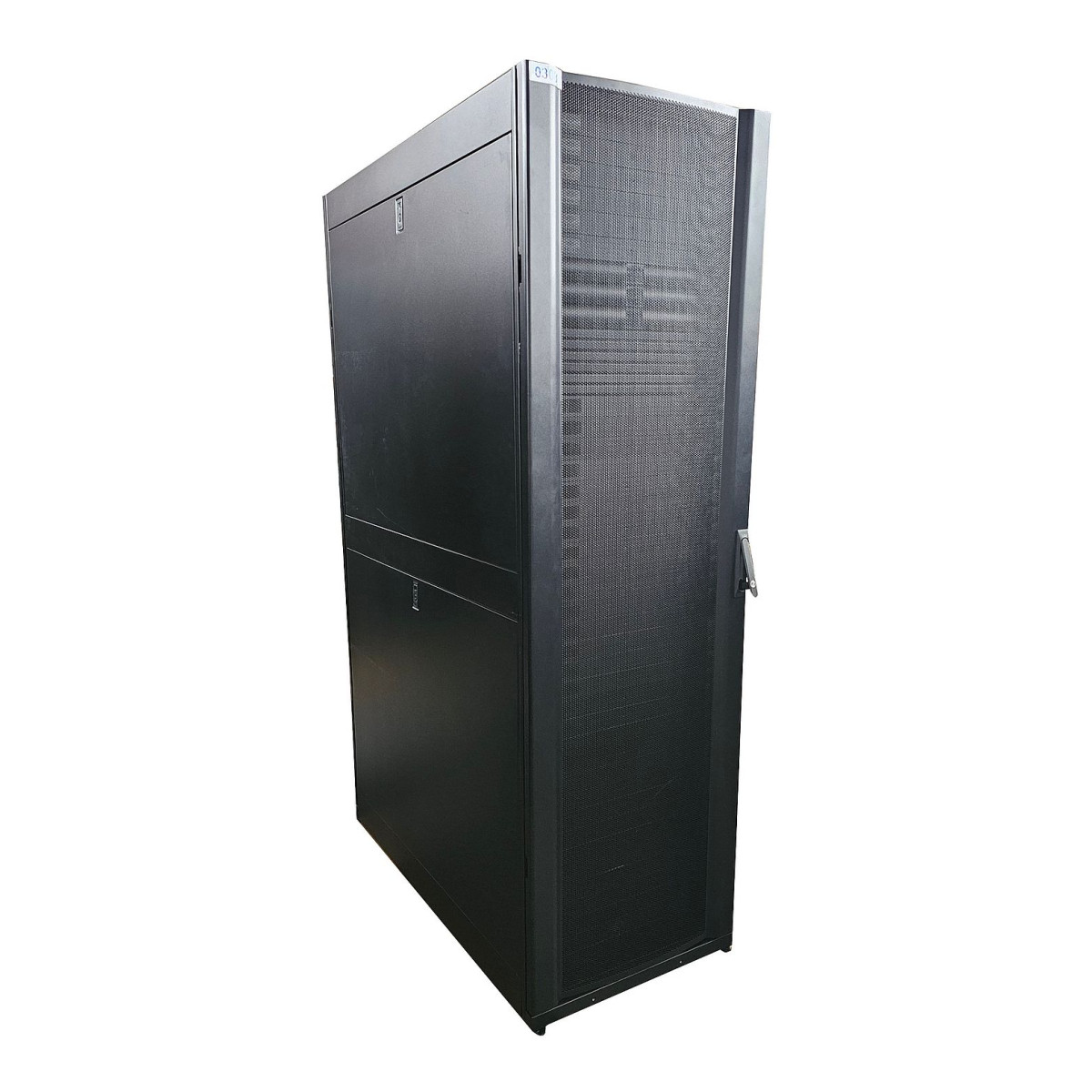 SZAFA RACK SERWEROWA APC AR3300 19' 42U 600x1200 KLUCZ DRZWI PERFOR ZŁOŻONA SZAFA RACK SERWEROWA APC AR3300 19' 42U 600x1200 KLUCZ DRZWI PERFOR ZŁOŻONA