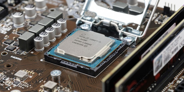 Różnice między procesorami Pentium, Core i3, Core i5, Core i7, Core i9